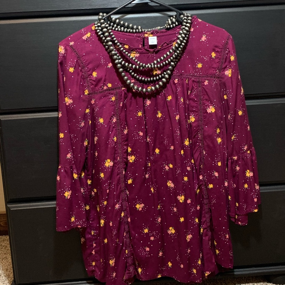 🖤🔥🌺 Old Navy women’s size Large floral blouse
